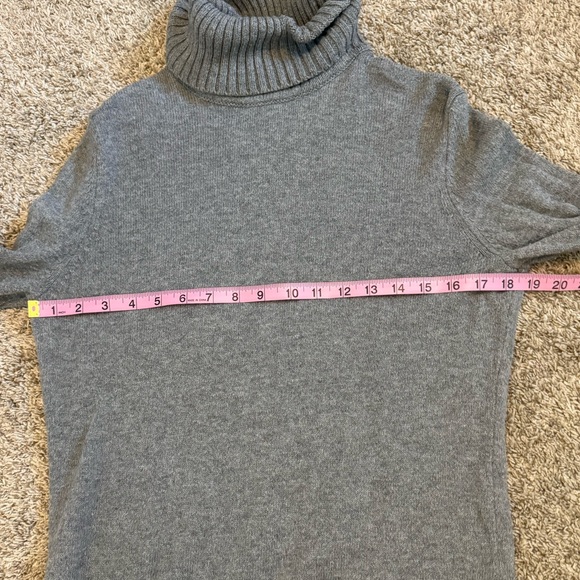 Lands’ End Grey Wool Blend Turtleneck Knit Sweater - Picture 5 of 8